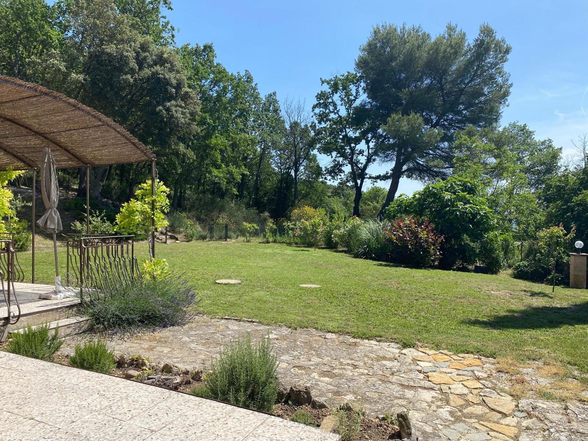 Les Oliviers Βίλα Vaugines Εξωτερικό φωτογραφία